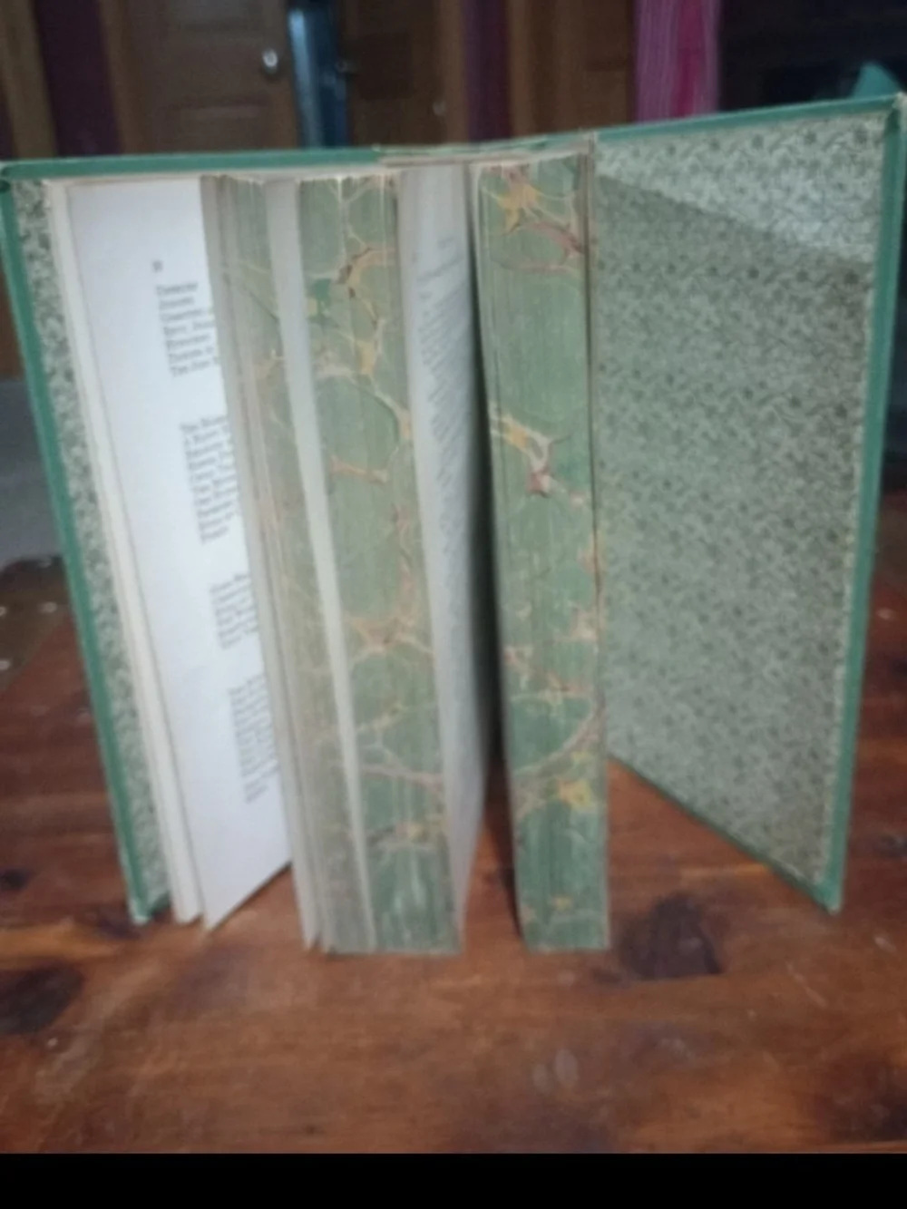 Bible Readings for the Home Circle - Green Decorative Hardcover